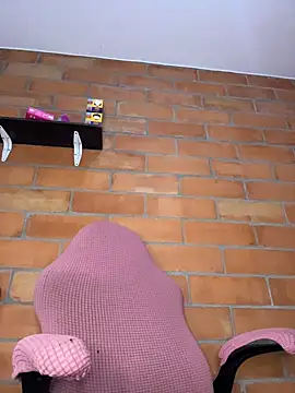 CinnamonCookiez live XXX chat
