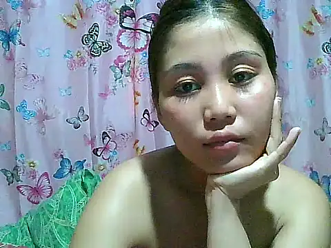 SexyAsianPussy4u's Live Chat Room