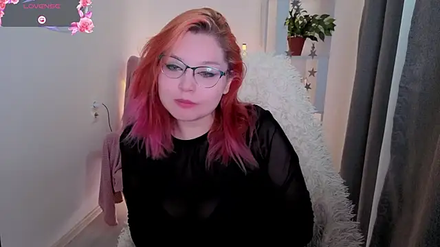 RacieBroom Chat XXX in diretta