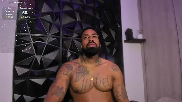 OstinDaniels' Live XXX Chat