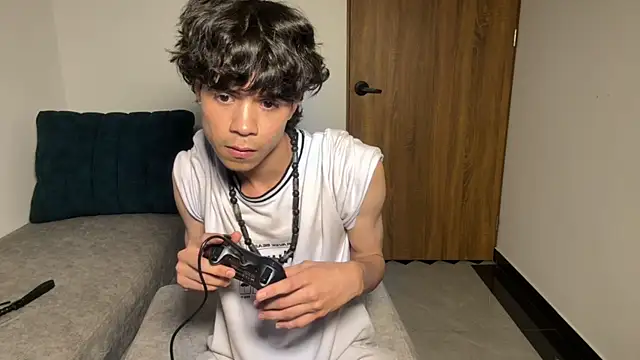 OopsAgain_ – Naživo XXX chat