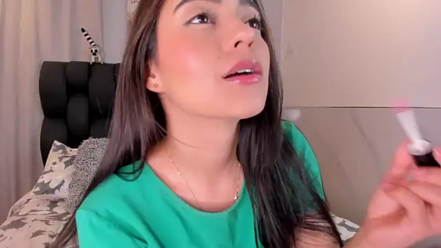 Chat XXX en directo de miss_hellen2
