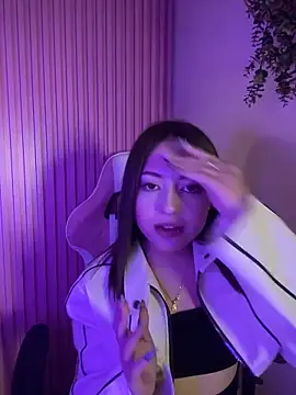PrettyAmber Webcam show
