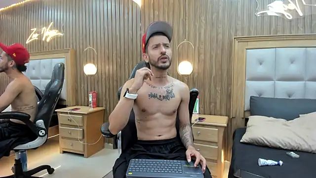 denis_winslown Live XXX chat
