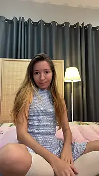 Show de Mini_girl_do_it_better na webcam