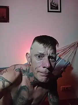 Der_Schoene_Penis élő XXX-chatje