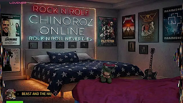 Pokazy przed kamerką – chino_roz