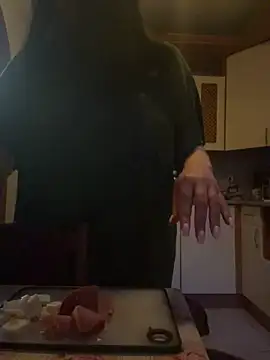 Naughtbaby_2025 élő XXX-chatje