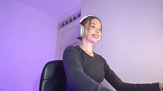 alina_lee01 Chat XXX in diretta