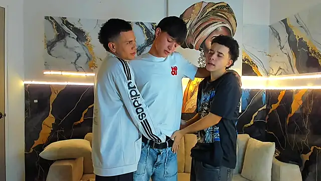 Онлайн чат XXX Houseofwarrios