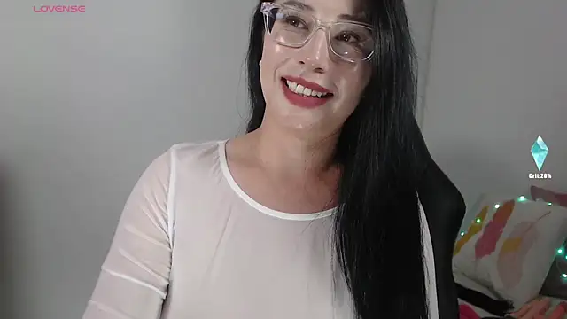 Chatroom XXX en direct de Emma_Hotkiss