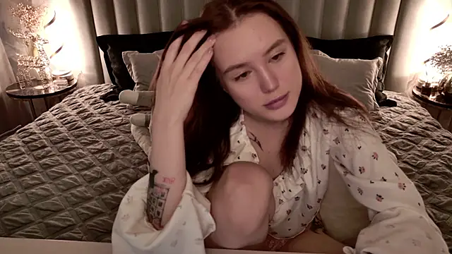 CarolineTenders Chat XXX in diretta