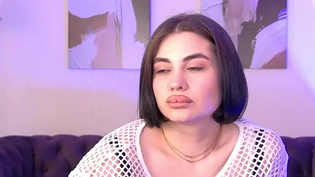 دردشة AdrianaToress الجنسية المباشرة