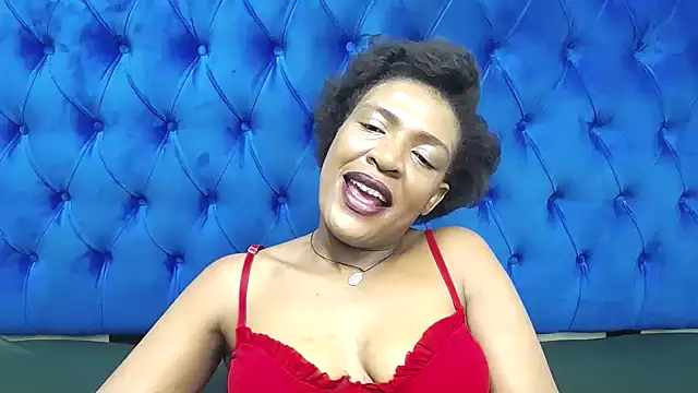 SpicyQueenxxxx élő XXX-chatje