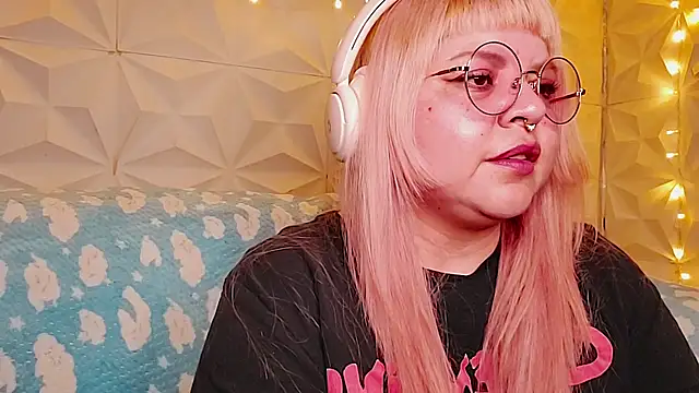 Satyn_doll Chat XXX live