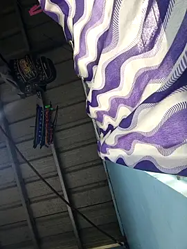nastyladykinky432 Adlı Modelin Canlı XXX Sohbeti