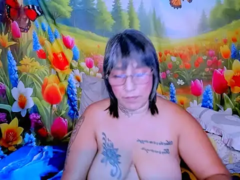indianroxy Chat XXX live