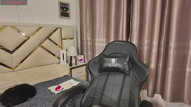 carolineamber_'s Live XXX Chat