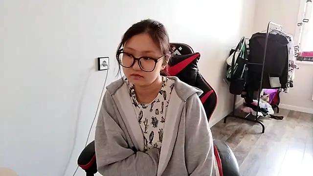 AdelineCanupn Live XXX chat