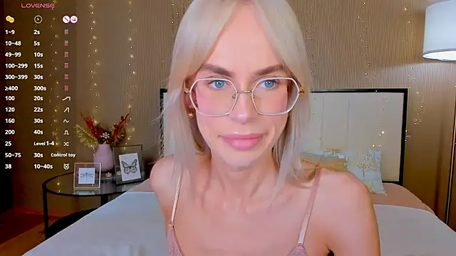 bellatipn Live XXX chat