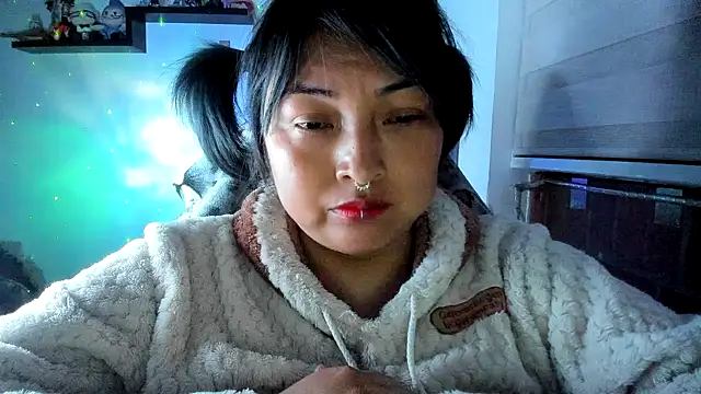 Shaddycute_ – Naživo XXX chat