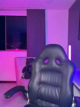 Ambarprada Chat XXX in diretta
