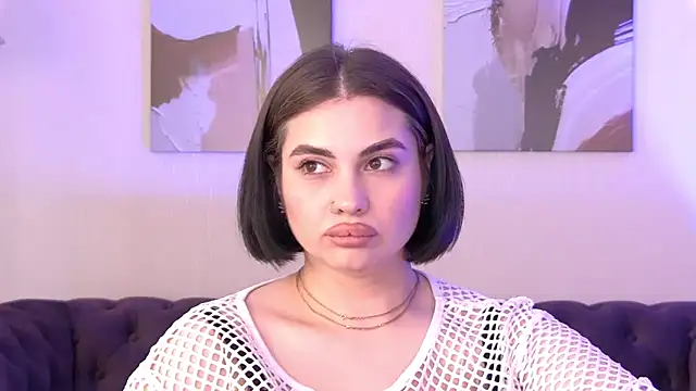 XXX chat uživo modela AdrianaToress
