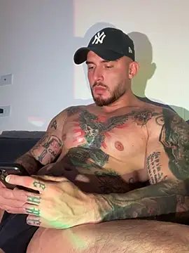 XXX chat uživo modela DimitriSullivan_