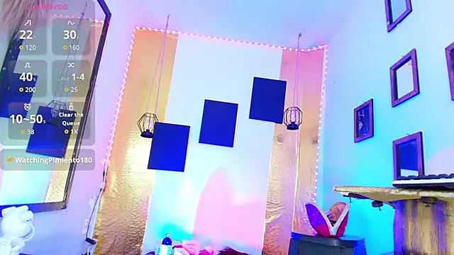 PARADISE_EXOTIC Show Webcam
