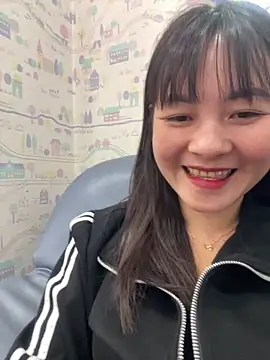 Chat ao vivo de Little_Muse78