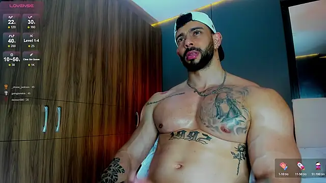 massimo_visconti's Webcam Show