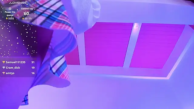 Онлайн чат XXX ManuelaEvans_
