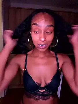 Hazel_Dollxx's Webcam Show