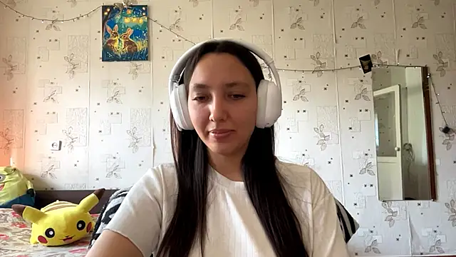 SheeringGape's Live Chat Room