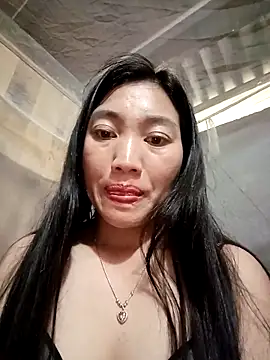 XXX chat uživo modela Lovephay8x