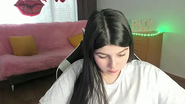 KisaModel's Webcam Show