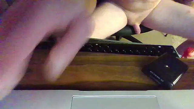 viking6reddd's Live XXX Chat