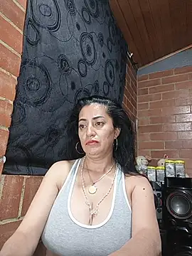 Alexandrina 라이브 XXX 채팅