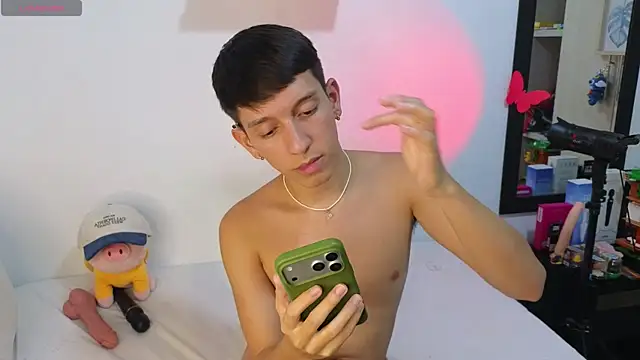 Pertunjukan Kamera Web milky__boy_