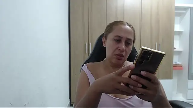 RoxanaLove9 Obrolan Langsung XXX