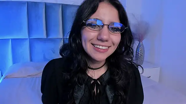 Chat +18 de HollyPeach ao vivo
