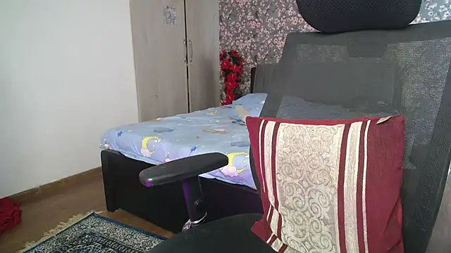 Little_princess01: онлайн-секс-чат