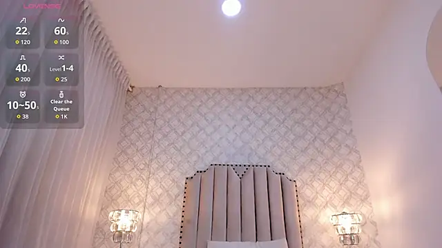แชท XXX สดของ zoejenner_