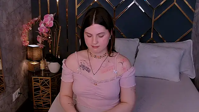 XXX chat uživo modela IvySimmons