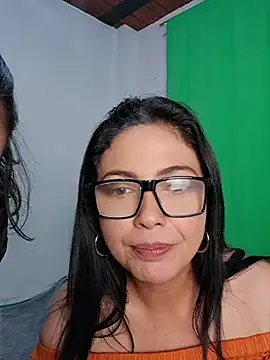 Scarlett_Valnyx 라이브 XXX 채팅