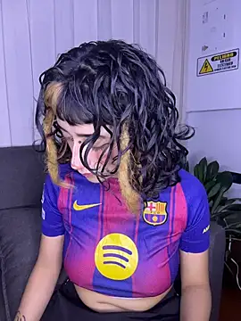baby_akuma – Naživo XXX chat