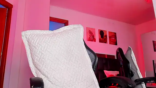 MaxPower003 Live XXX Chat