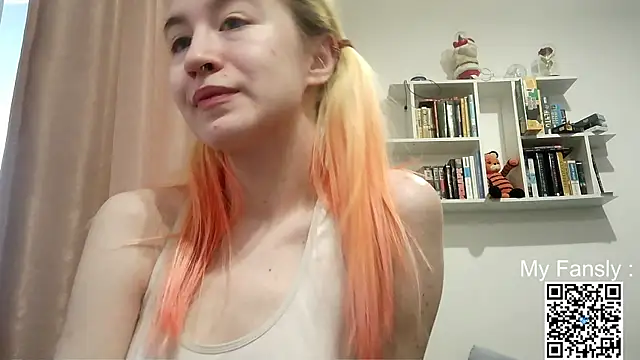 Emilya201 Chat XXX live
