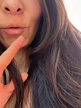 Victoria-Sin's Live XXX Chat