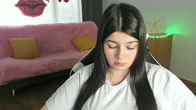 KisaModelのライブXXXチャット